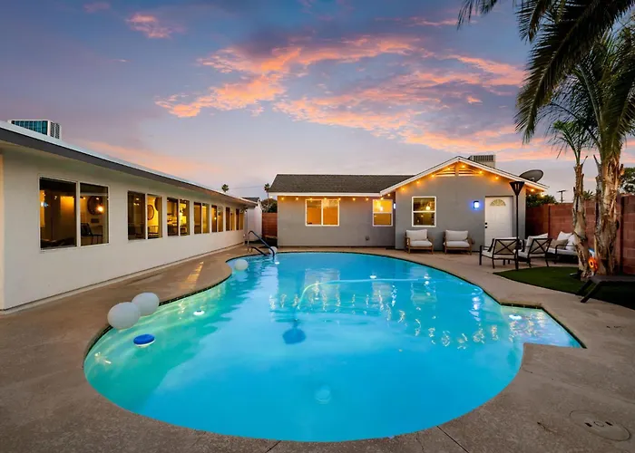 Holiday home Cactus Oasis 5-br House Casitaheated & Pool