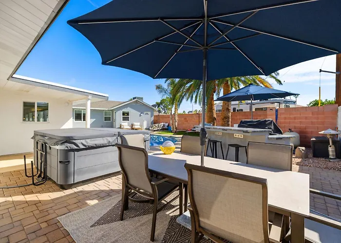 Holiday home Cactus Oasis 5-br House Casitaheated & Pool Scottsdale