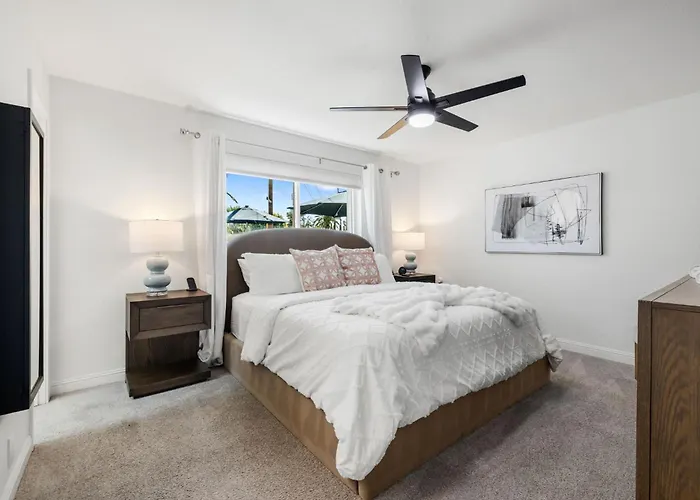 Cactus Oasis 5-br House Casitaheated & Pool Scottsdale