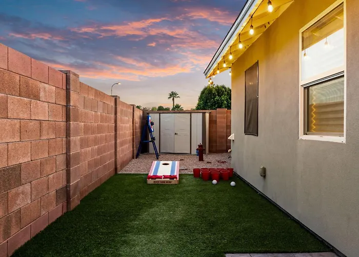 Cactus Oasis 5-br House Casitaheated & Pool Holiday home Scottsdale