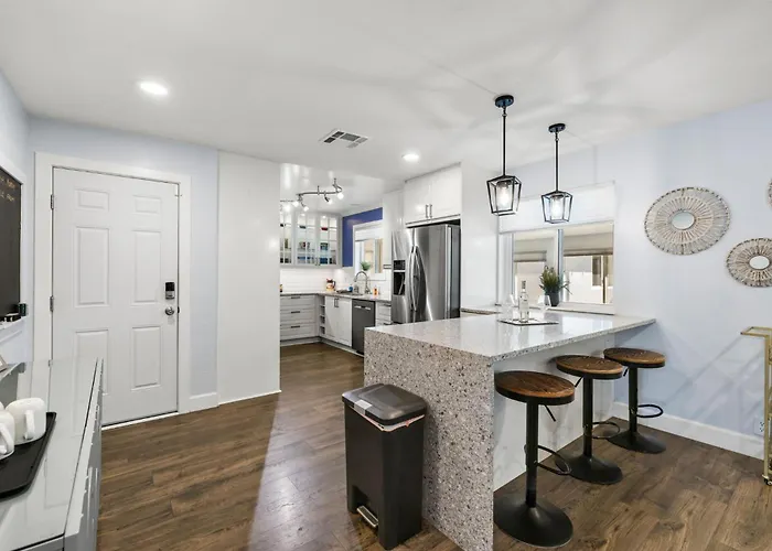 Cactus Oasis 5-br House Casitaheated & Pool * Scottsdale