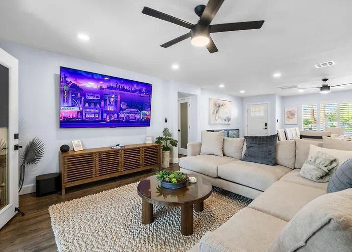 Holiday home Cactus Oasis 5-br House Casitaheated & Pool Scottsdale